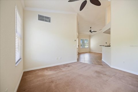 Condo in Venice, Florida, 2 bedrooms  № 2103083 - photo 12