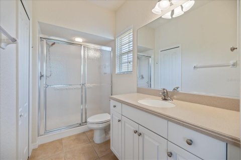 Condo in Venice, Florida, 2 bedrooms  № 2103083 - photo 16