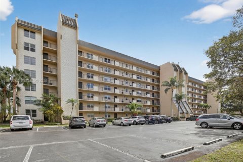 Condo in Davie, Florida, 2 bedrooms № 2033659