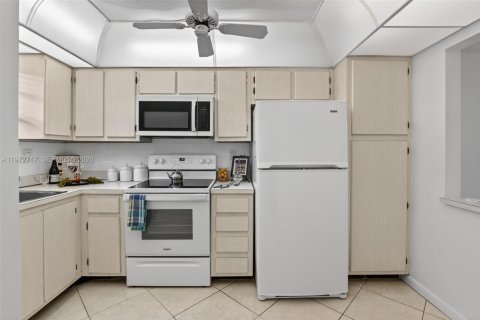 Condo in Davie, Florida, 2 bedrooms  № 2033659 - photo 4