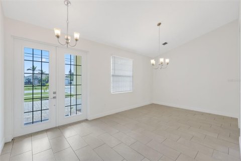 House in PORT ST LUCIE in Saint Lucie, Florida 4 bedrooms, 208.19 sq.m. № 1827336 - photo 11