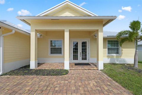 House in PORT ST LUCIE in Saint Lucie, Florida 4 bedrooms, 208.19 sq.m. № 1827336 - photo 10