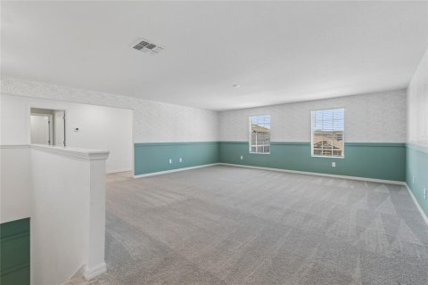 House in Land O' Lakes, Florida 6 bedrooms, 350.61 sq.m. № 2099634 - photo 29