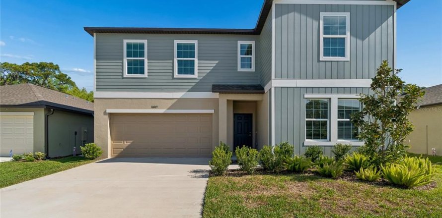 House in Land O' Lakes, Florida 6 bedrooms, 350.61 sq.m. № 2099634