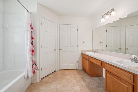 Villa ou maison à vendre à Alachua, Floride: 3 chambres, 150.5 m2 № 1915776 - photo 28