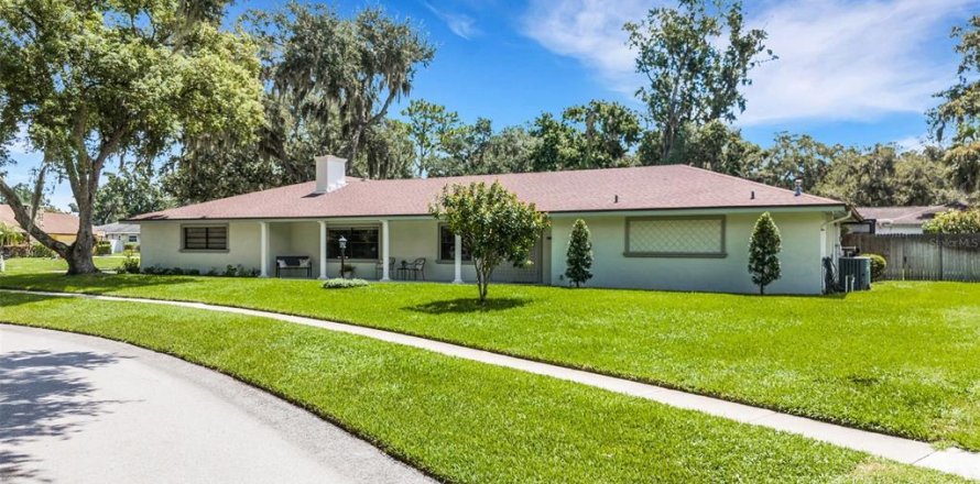 Casa en Lakeland, Florida 4 dormitorios, 273.32 m2 № 1903107