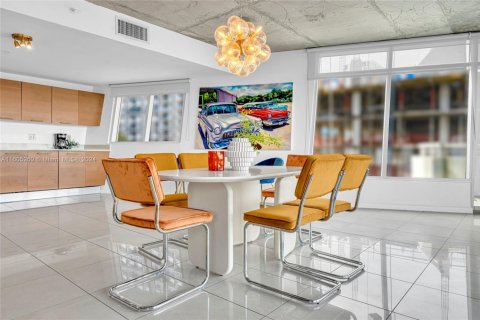 Copropriété à louer à Miami, Floride: 2 chambres, 149.2 m2 № 1938088 - photo 15