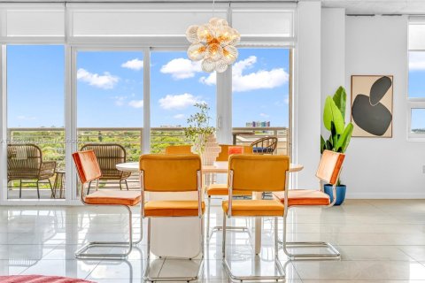 Copropriété à louer à Miami, Floride: 2 chambres, 149.2 m2 № 1938088 - photo 16