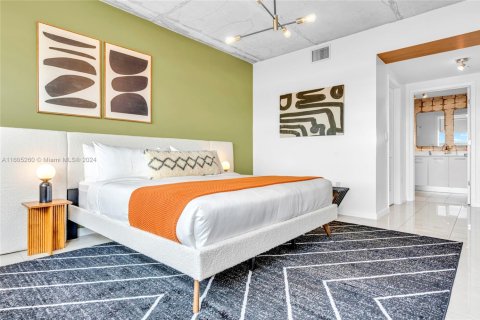 Condo in Miami, Florida, 2 bedrooms  № 1938088 - photo 22