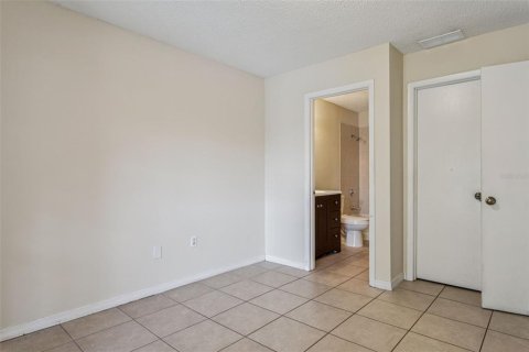 Condominio en alquiler en Tampa, Florida, 2 dormitorios, 85.28 m2 № 1810383 - foto 13