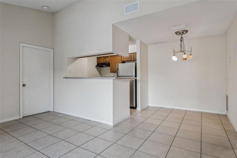 Condominio en alquiler en Tampa, Florida, 2 dormitorios, 85.28 m2 № 1810383 - foto 8