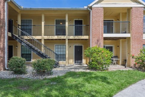 Condominio en alquiler en Tampa, Florida, 2 dormitorios, 85.28 m2 № 1810383 - foto 1