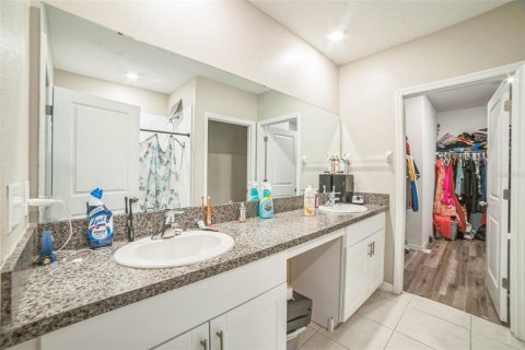 House in Lakeland, Florida 5 bedrooms, 232.72 sq.m. № 1826141 - photo 15