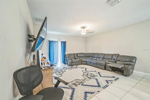 House in Lakeland, Florida 5 bedrooms, 232.72 sq.m. № 1826141 - photo 3