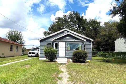 House in Lakeland, Florida 2 bedrooms, 83.15 sq.m. № 1907048 - photo 1