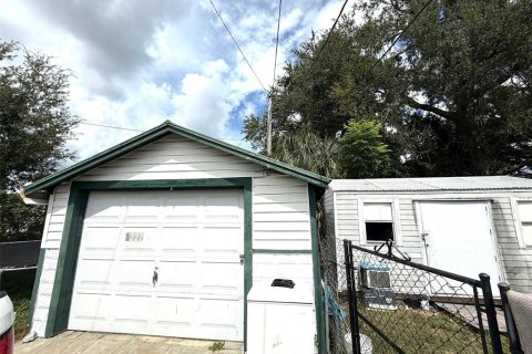 House in Lakeland, Florida 2 bedrooms, 83.15 sq.m. № 1907048 - photo 2