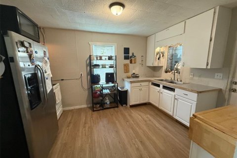 House in Lakeland, Florida 2 bedrooms, 83.15 sq.m. № 1907048 - photo 12