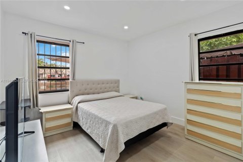 Adosado en venta en Miami, Florida, 3 dormitorios, 111.48 m2 № 2005339 - foto 18