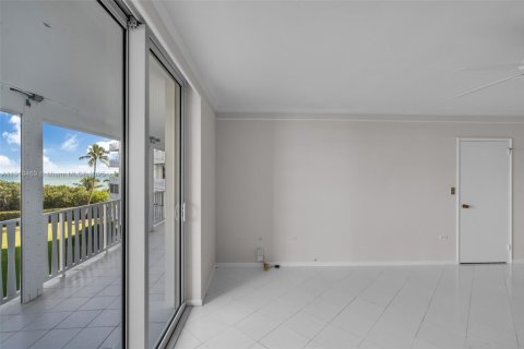 Condominio en venta en Key Biscayne, Florida, 3 dormitorios, 181.35 m2 № 1975414 - foto 13