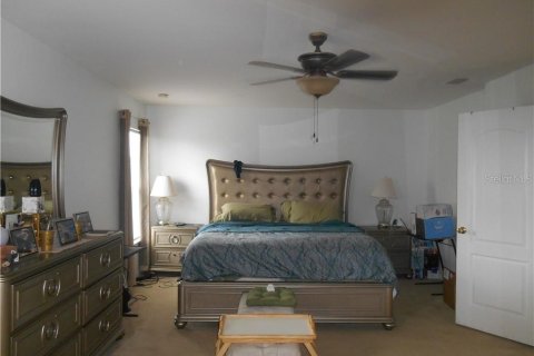 House in Cape Coral, Florida 4 bedrooms, 269.04 sq.m. № 1245203 - photo 12