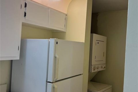 Condo in Orlando, Florida, 2 bedrooms № 2118003 - photo 6