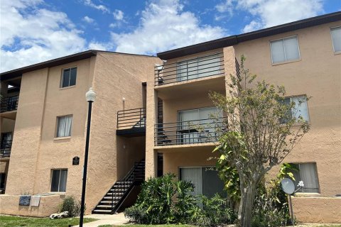 Condo in Orlando, Florida, 2 bedrooms  № 2118003