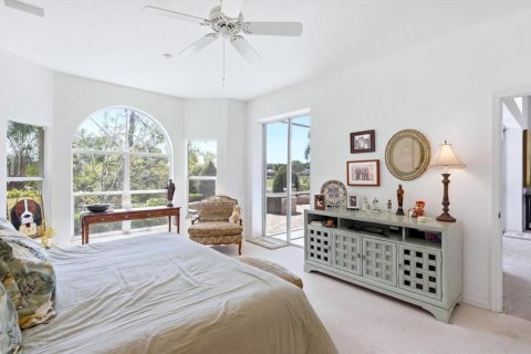 House in University Park, Florida 3 bedrooms, 200.48 sq.m. № 2155691 - photo 18