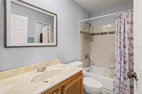 Condo in Orlando, Florida, 2 bedrooms  № 1800567 - photo 29