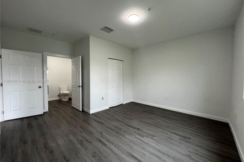 Apartment in Miami, Florida 2 bedrooms, 102.75 sq.m. № 1976017 - photo 8