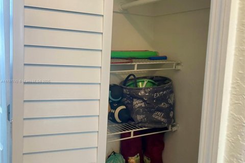 Casa en alquiler en Hollywood, Florida, 2 dormitorios, 65.03 m2 № 1863100 - foto 14