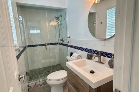 Casa en alquiler en Hollywood, Florida, 2 dormitorios, 65.03 m2 № 1863100 - foto 3