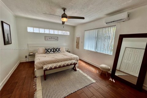 Casa en alquiler en Hollywood, Florida, 2 dormitorios, 65.03 m2 № 1863100 - foto 2