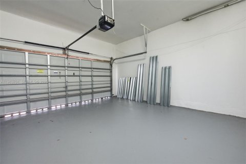 Casa en venta en Miramar, Florida, 4 dormitorios, 245.08 m2 № 2027336 - foto 30