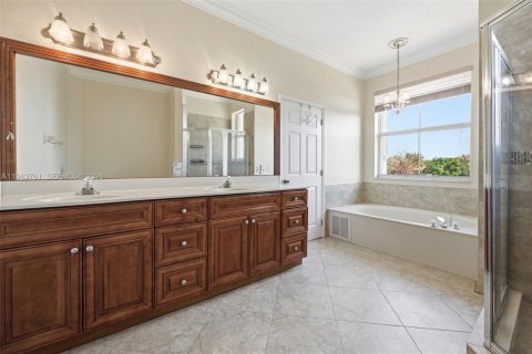 Casa en venta en Miramar, Florida, 4 dormitorios, 245.08 m2 № 2027336 - foto 23