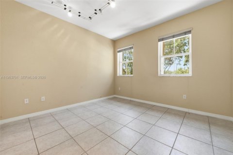 Casa en venta en Miramar, Florida, 4 dormitorios, 245.08 m2 № 2027336 - foto 27