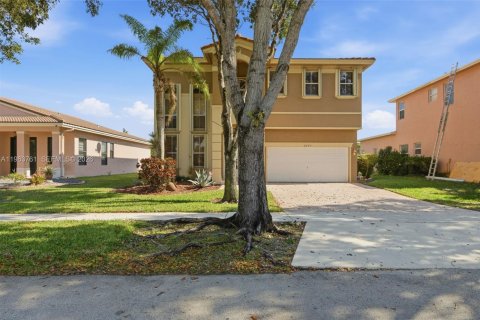 Casa en venta en Miramar, Florida, 4 dormitorios, 245.08 m2 № 2027336 - foto 3