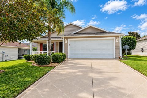 Villa ou maison à The Villages, Floride 2 chambres, 110.27 m2 № 2411488