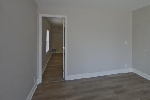 Casa en alquiler en Pinellas Park, Florida, 3 dormitorios, 121.98 m2 № 1911010 - foto 5