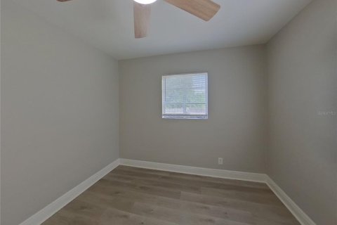 Casa en alquiler en Pinellas Park, Florida, 3 dormitorios, 121.98 m2 № 1911010 - foto 12