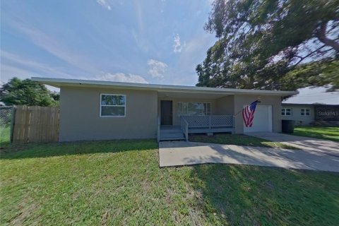 Casa en alquiler en Pinellas Park, Florida, 3 dormitorios, 121.98 m2 № 1911010 - foto 1