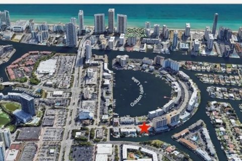 Condominio en alquiler en Hallandale Beach, Florida, 2 dormitorios, 80.82 m2 № 2050221 - foto 22