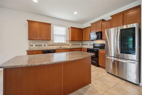 Casa en venta en Brooksville, Florida, 4 dormitorios, 183.76 m2 № 2230776 - foto 12
