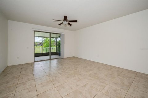Casa en venta en Brooksville, Florida, 4 dormitorios, 183.76 m2 № 2230776 - foto 7
