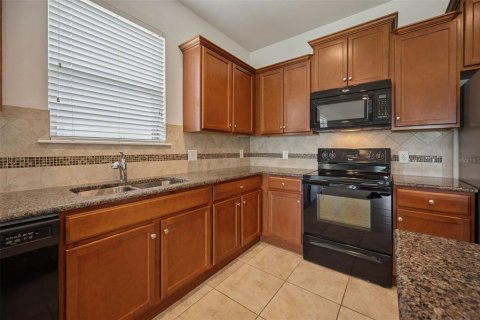 Casa en venta en Brooksville, Florida, 4 dormitorios, 183.76 m2 № 2230776 - foto 11