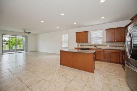 Casa en venta en Brooksville, Florida, 4 dormitorios, 183.76 m2 № 2230776 - foto 15