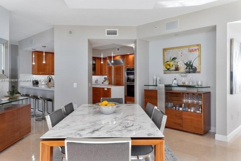 Condominio en venta en Lauderdale-by-the-Sea, Florida, 4 dormitorios, 345.97 m2 № 1928510 - foto 22