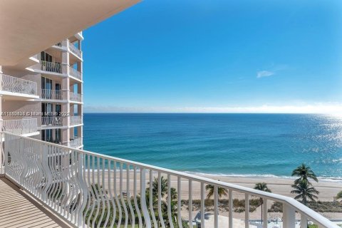 Condominio en venta en Lauderdale-by-the-Sea, Florida, 4 dormitorios, 345.97 m2 № 1928510 - foto 15