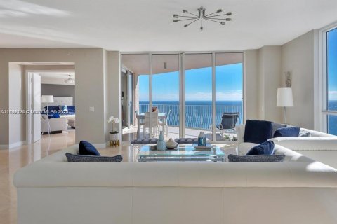 Condominio en venta en Lauderdale-by-the-Sea, Florida, 4 dormitorios, 345.97 m2 № 1928510 - foto 3