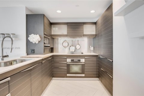 Condominio en alquiler en Miami, Florida, 2 dormitorios, 116.59 m2 № 2011744 - foto 6