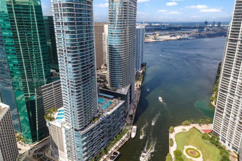 Condominio en alquiler en Miami, Florida, 2 dormitorios, 116.59 m2 № 2011744 - foto 3